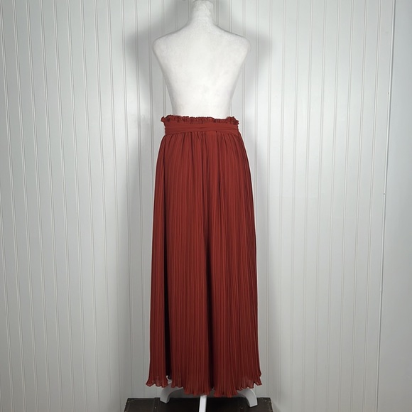 Size 2X | Ashley Stewart| pleated skirt - Picture 9 of 14
